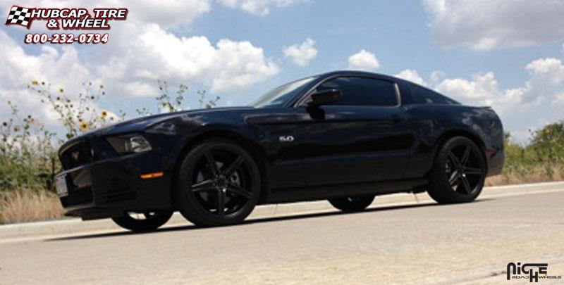 vehicle gallery/ford mustang gt niche apex m126 20x85  Black & Machined with Dark Tint wheels and rims